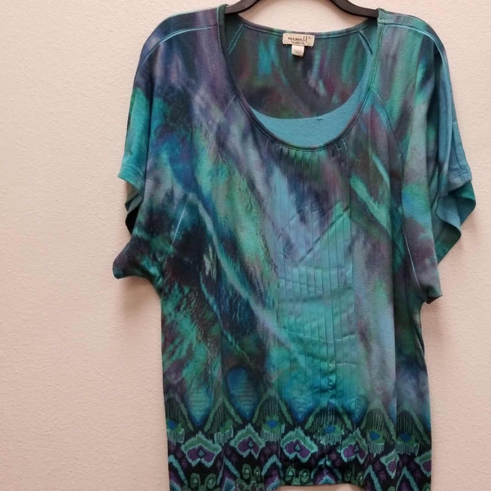 *bundle 3/$20* GUC size XL OneWorld top